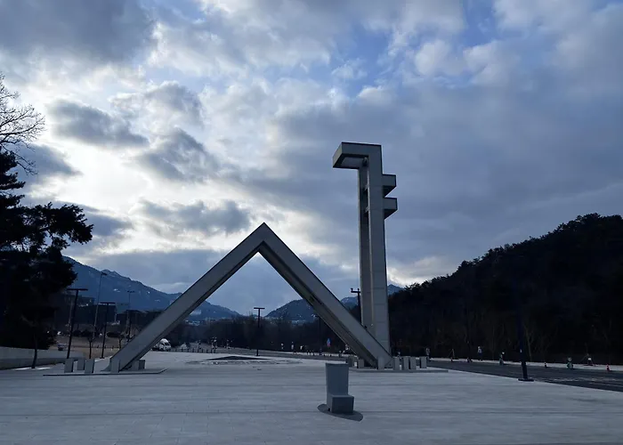 Beautiful Escape With Urban Charm * Seoul