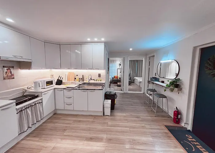 Holiday home Beautiful Escape With Urban Charm *