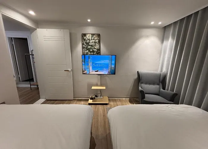 Beautiful Escape With Urban Charm Seoul